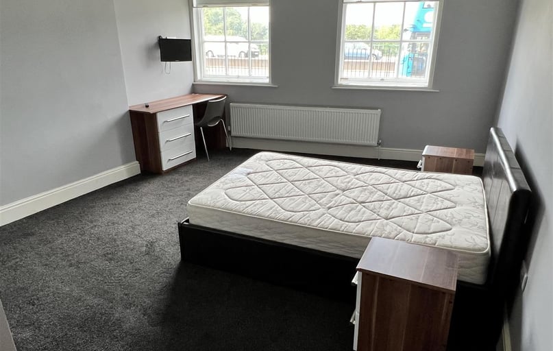 Crescent, Castlefield, Manchester - Image 1